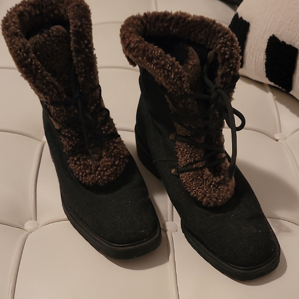 Stuart Weitzman Black and Brown Winter Boots